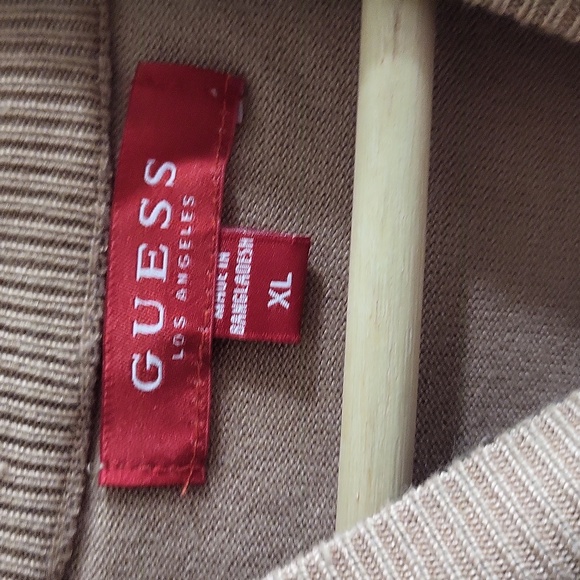 Sweater in good condition - Picture 3 of 4